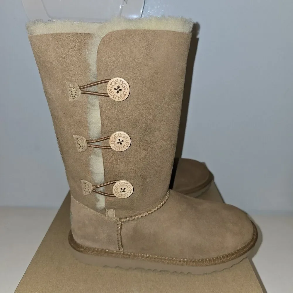 UGG Kids Girls Bailey Button Triplet Boots Size 4